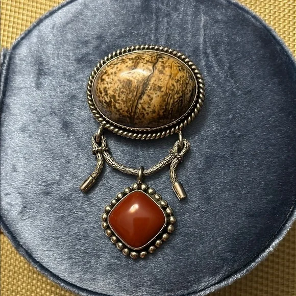 Artisan pendant/ brooch - Picture 1 of 2